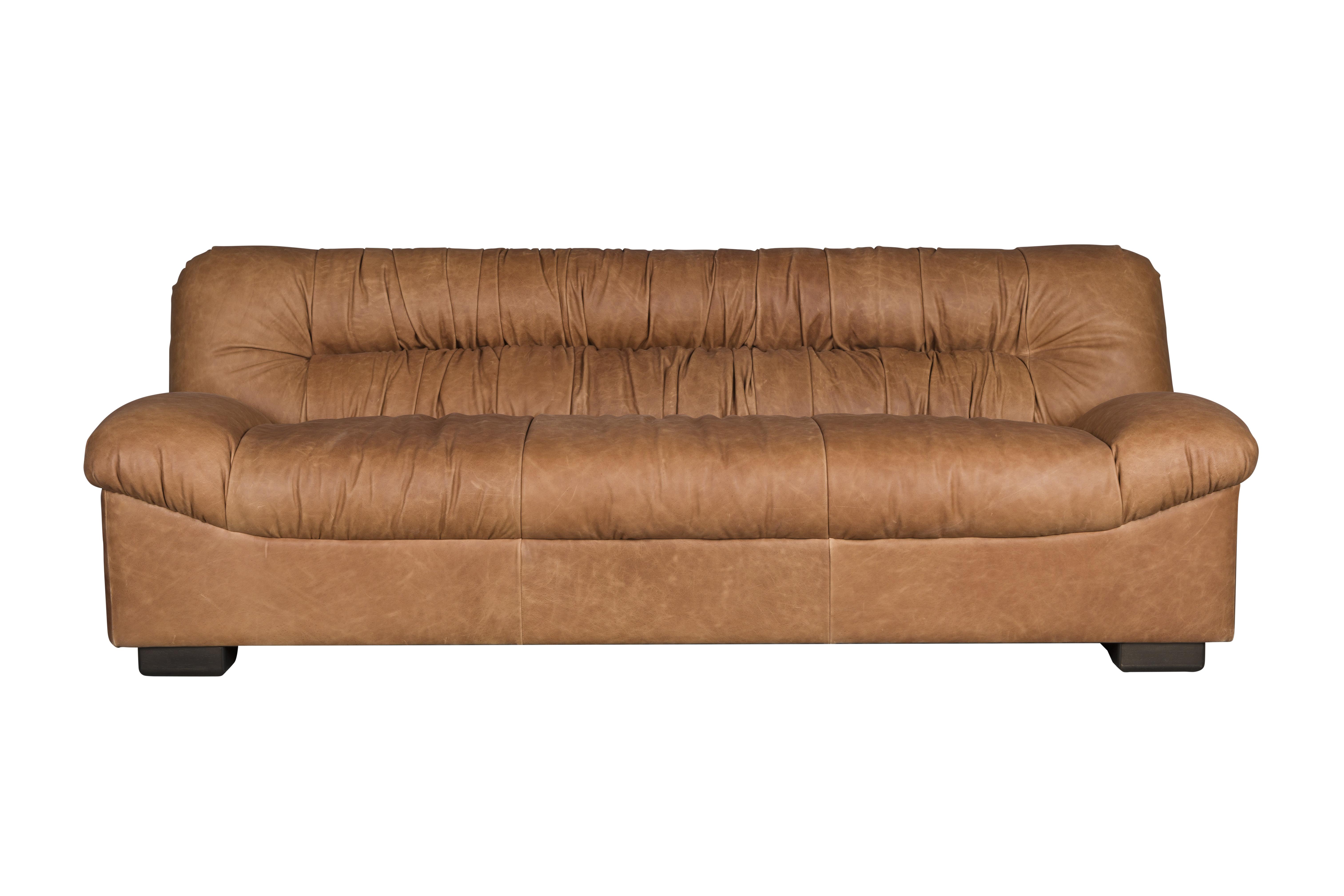 DUTCHBONE Douglas sofa i kognakkfarget voksbehandlet helskinn